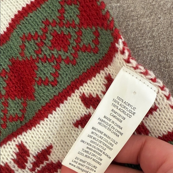 Reversible Life Is Good Red and Green Holiday/Christmas Knit Scarf - Picture 4 of 6